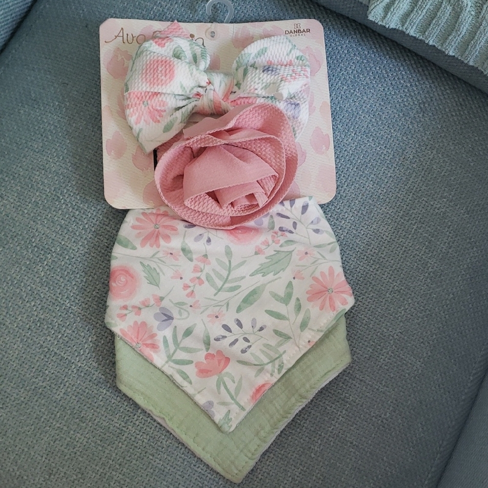 Pink Floral Baby Bandana Bib Set